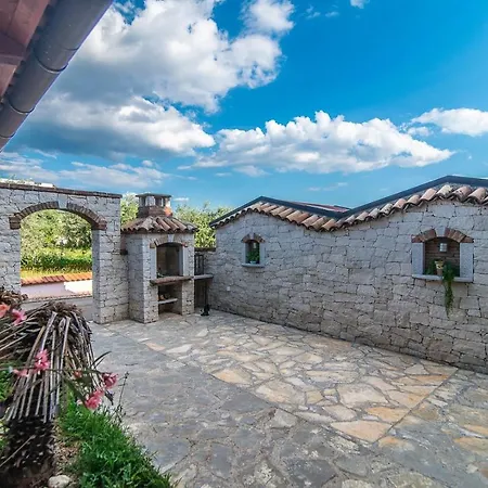 Villa Ernesto *